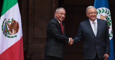 Presidente López Obrador se reúne con el primer ministro de Belice en Palacio Nacional