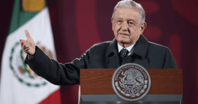 AMLO reafirma compromiso de búsqueda y justicia en caso Ayotzinapa